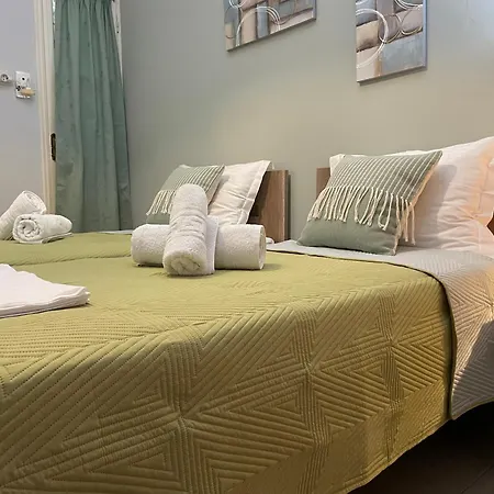 펜션 Skiathos Home 스키아토스 타운