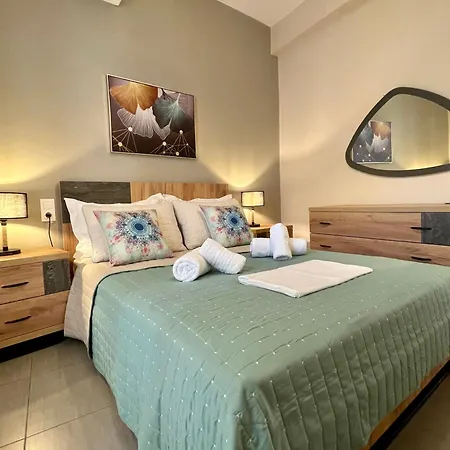 Skiathos Home * Σκιάθος Πόλη